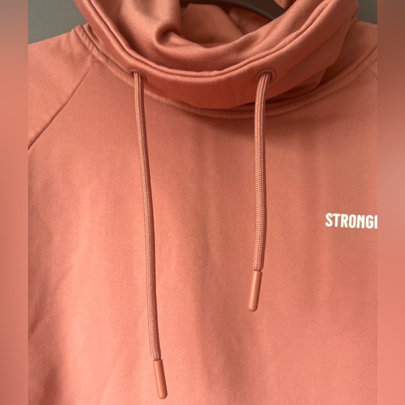 STRONGER- Signature Turtleneck Training Loose Fit (Peach- Small) - Picture 6 of 9